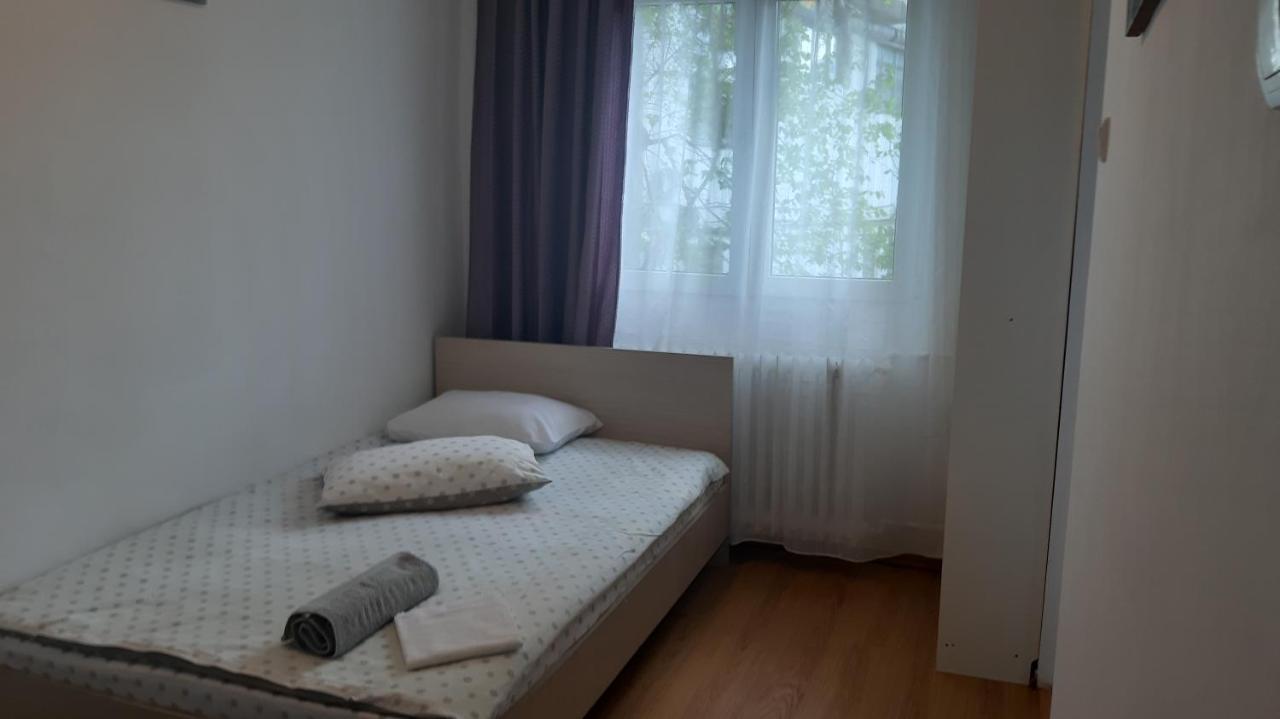 Alba Studio 106 Bucharest Luaran gambar
